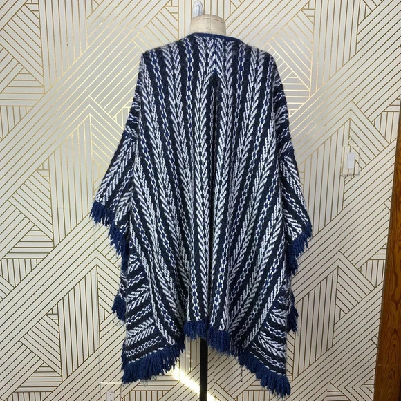 Anthropologie Sleeping on Snow Tajo Poncho Sweater Fringe Knit Blue One Size - Picture 6 of 12
